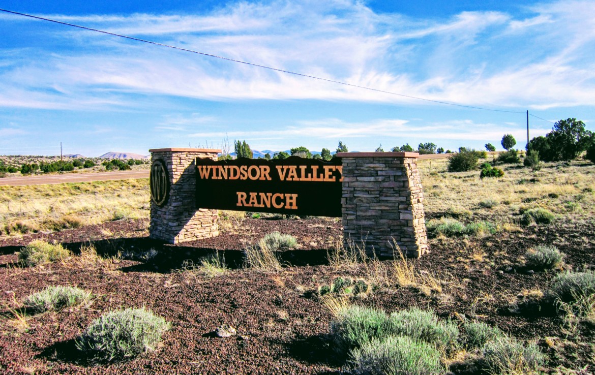 Windsor Valley Entrance