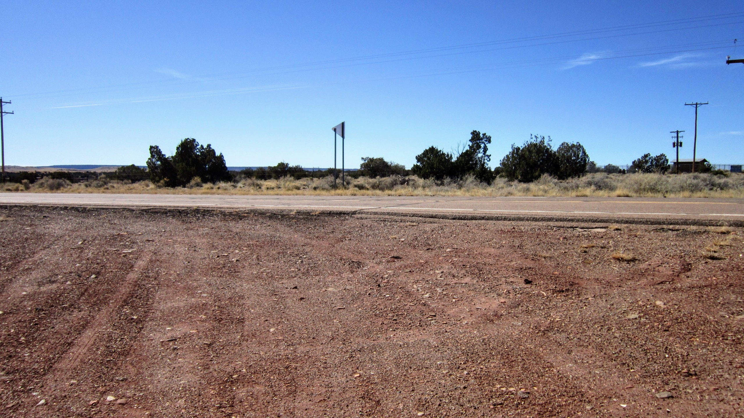 Facing hwy from gate